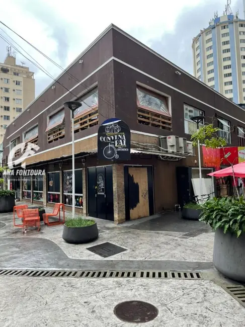 Foto 2 de Sala Comercial à venda, 860m2 em Centro, Balneario Camboriu - SC