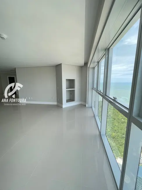 Apartamento com 3 quartos à venda, 165m2 em Pioneiros, Balneario Camboriu - SC - imagem 6 Foto 6 de Apartamento com 3 quartos à venda, 165m2 em Pioneiros, Balneario Camboriu - SC