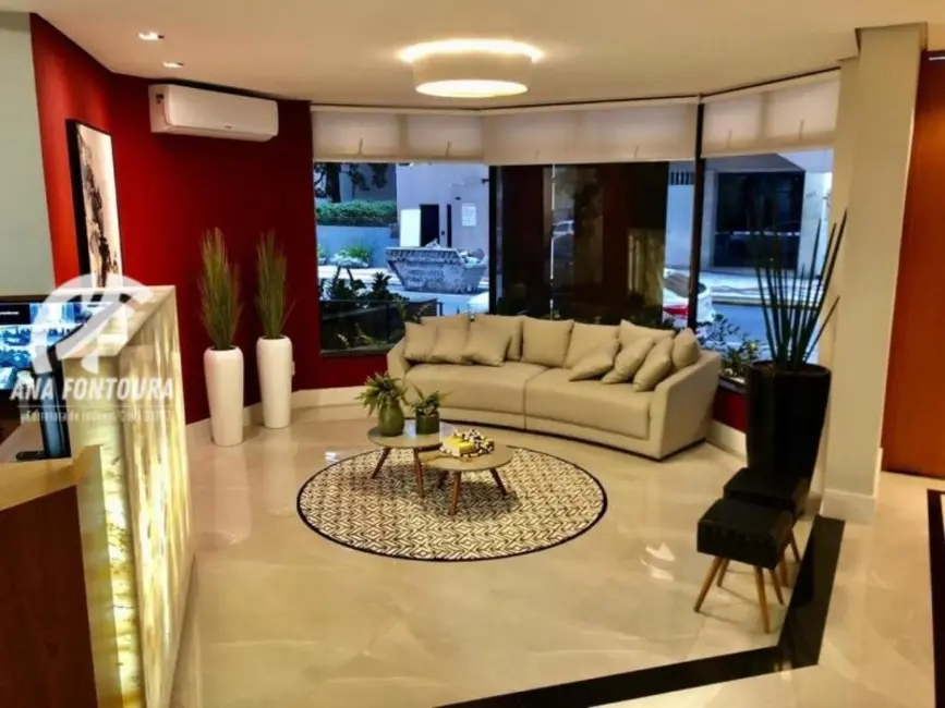 Apartamento com 3 quartos à venda, 189m2 em Centro, Balneario Camboriu - SC - imagem 1 Foto 1 de Apartamento com 3 quartos à venda, 189m2 em Centro, Balneario Camboriu - SC