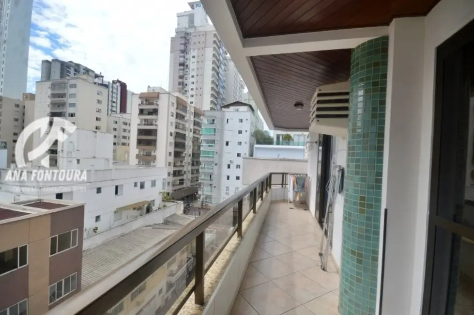 Foto 2 de Apartamento com 3 quartos à venda, 115m2 em Centro, Balneario Camboriu - SC