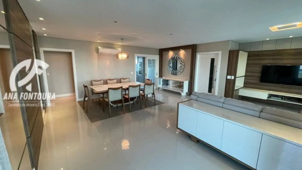 Apartamento com 4 quartos à venda, 180m2 em Centro, Balneario Camboriu - SC - imagem 3 Foto 3 de Apartamento com 4 quartos à venda, 180m2 em Centro, Balneario Camboriu - SC