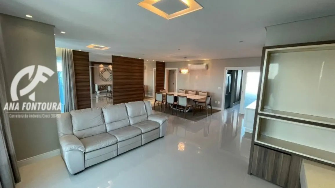 Apartamento com 4 quartos à venda, 180m2 em Centro, Balneario Camboriu - SC - imagem 2 Foto 2 de Apartamento com 4 quartos à venda, 180m2 em Centro, Balneario Camboriu - SC
