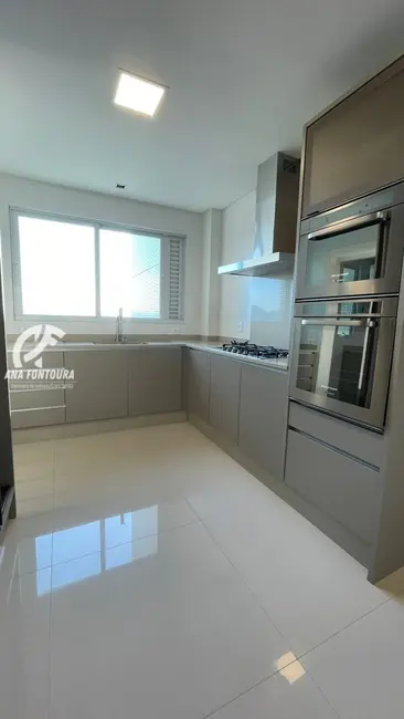 Apartamento com 4 quartos à venda, 180m2 em Centro, Balneario Camboriu - SC - imagem 6 Foto 6 de Apartamento com 4 quartos à venda, 180m2 em Centro, Balneario Camboriu - SC