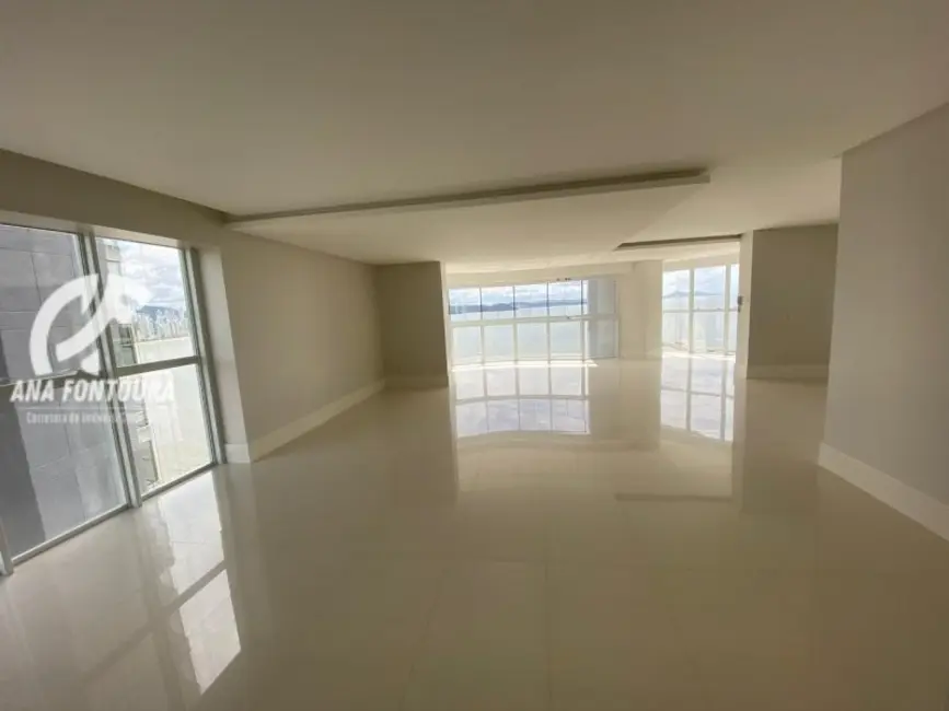 Foto 1 de Apartamento com 4 quartos à venda, 237m2 em Centro, Balneario Camboriu - SC