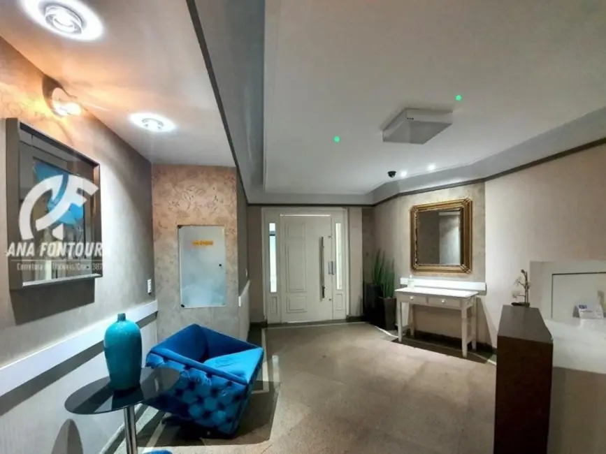 Apartamento com 4 quartos à venda, 230m2 em Centro, Balneario Camboriu - SC - imagem 8 Foto 8 de Apartamento com 4 quartos à venda, 230m2 em Centro, Balneario Camboriu - SC