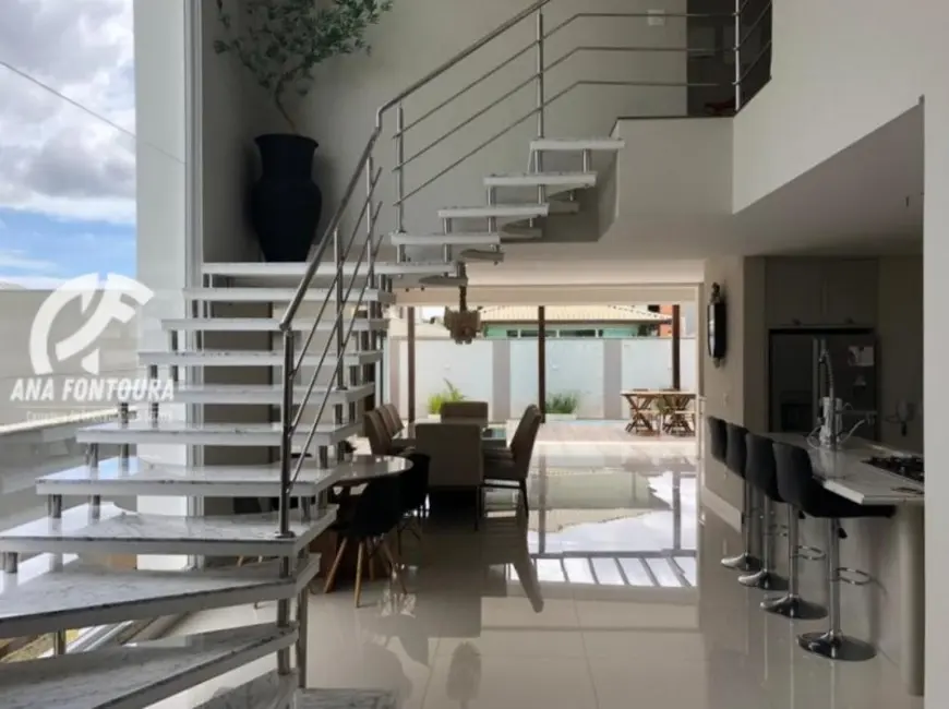 Foto 3 de Casa com 4 quartos à venda, 286m2 em Santa Regina, Camboriu - SC