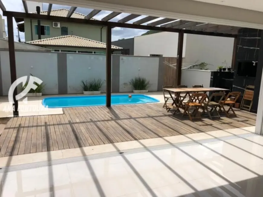Foto 9 de Casa com 4 quartos à venda, 286m2 em Santa Regina, Camboriu - SC