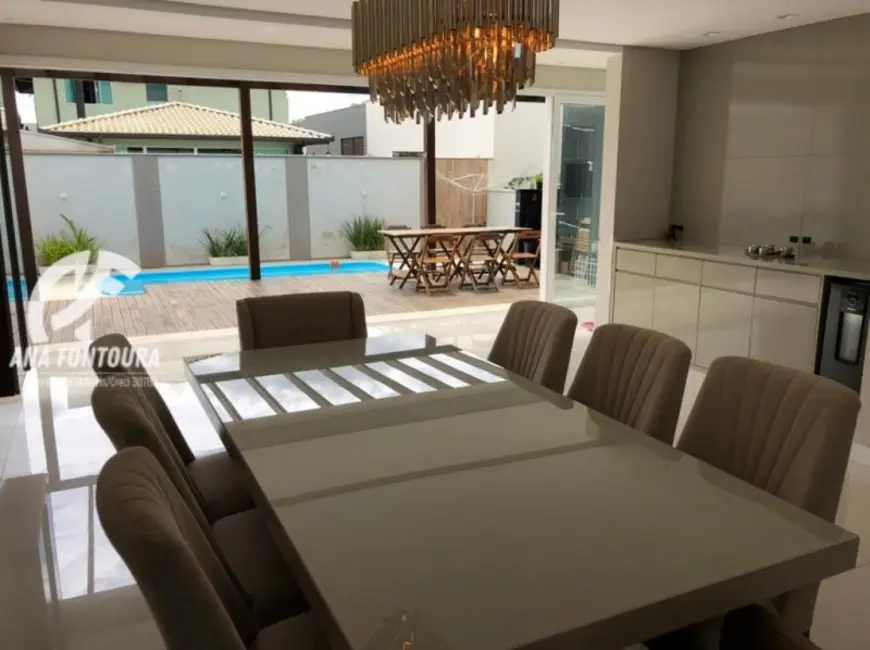 Foto 6 de Casa com 4 quartos à venda, 286m2 em Santa Regina, Camboriu - SC