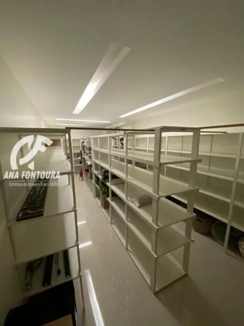 Sala Comercial para alugar, 280m2 em Centro, Balneario Camboriu - SC - imagem 7 Foto 7 de Sala Comercial para alugar, 280m2 em Centro, Balneario Camboriu - SC