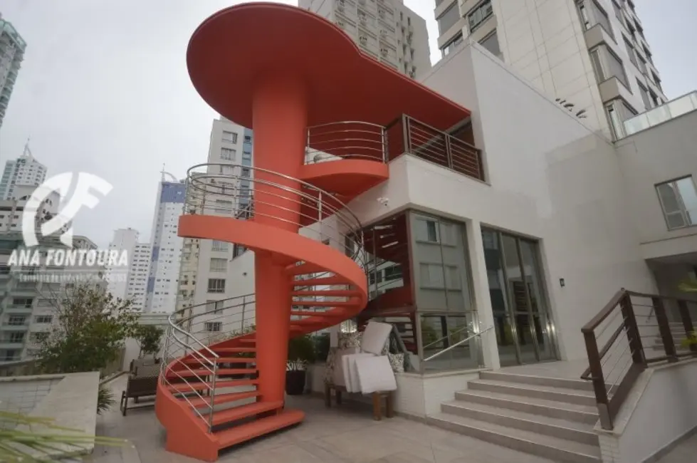 Apartamento com 4 quartos à venda, 367m2 em Centro, Balneario Camboriu - SC - imagem 2 Foto 2 de Apartamento com 4 quartos à venda, 367m2 em Centro, Balneario Camboriu - SC