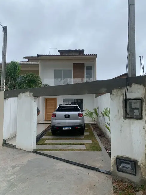 Foto 2 de Casa com 3 quartos à venda, 130m2 em Lagoa, Macae - RJ