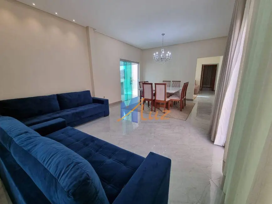 Casa com 6 quartos à venda, 521m2 em Santa Rita, Teixeira De Freitas - BA - imagem 5 Foto 5 de Casa com 6 quartos à venda, 521m2 em Santa Rita, Teixeira De Freitas - BA