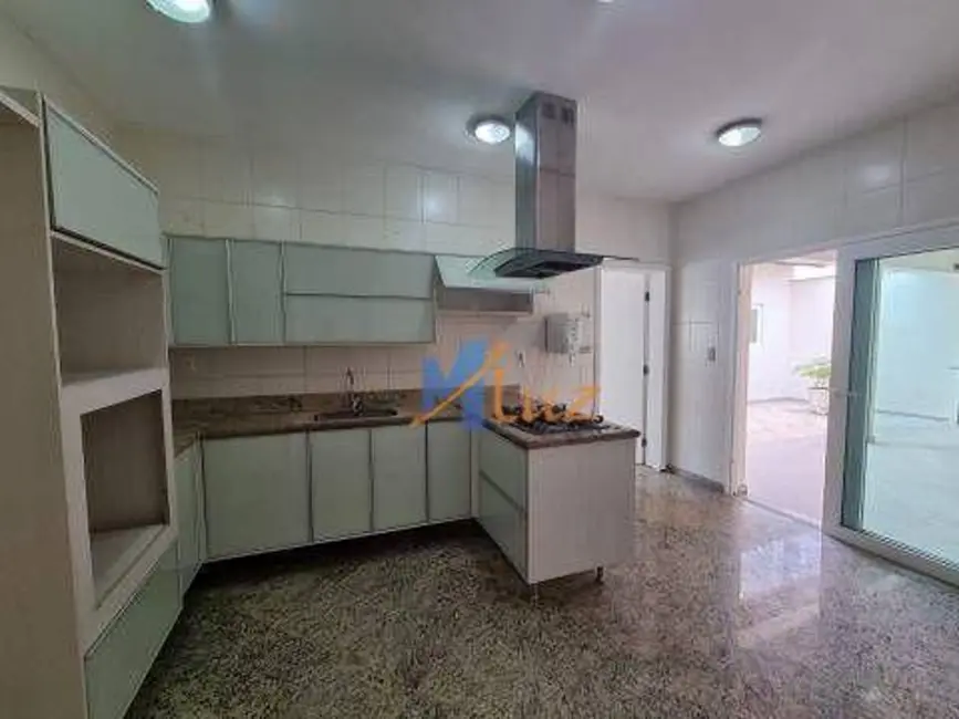 Casa de Condomínio com 5 quartos à venda, 445m2 em Riviera Fluminense, Macae - RJ - imagem 9 Foto 9 de Casa de Condomínio com 5 quartos à venda, 445m2 em Riviera Fluminense, Macae - RJ