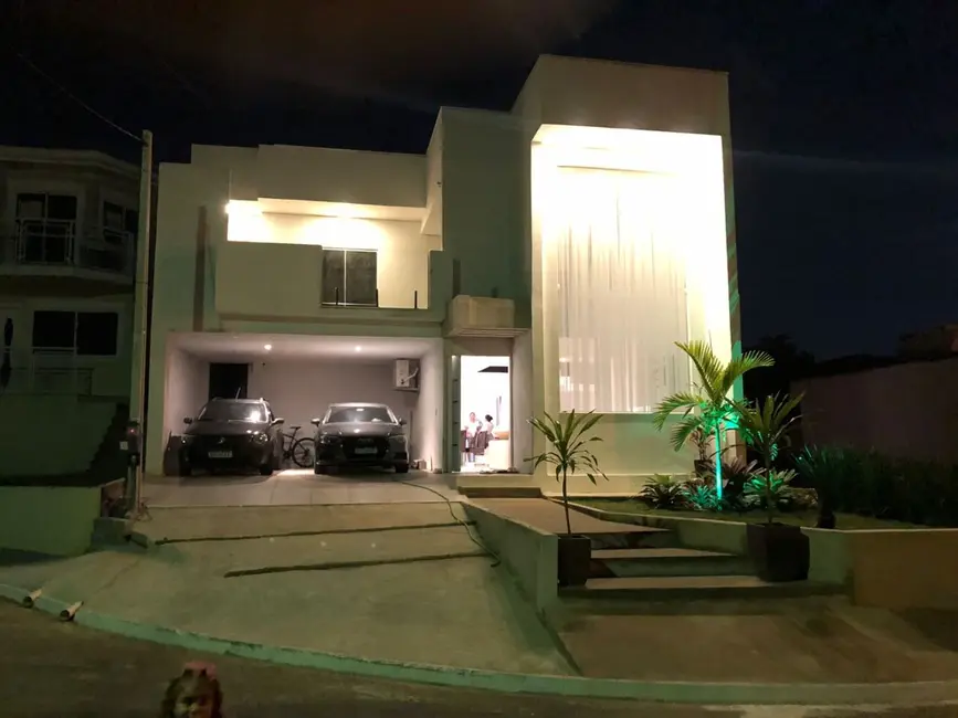 Foto 1 de Casa com 4 quartos à venda, 300m2 em Lagoa, Macae - RJ