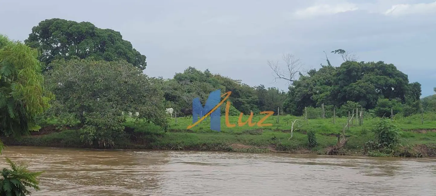 Foto 2 de Chácara com 2 quartos à venda, 170000m2 em Sao Fidelis - RJ