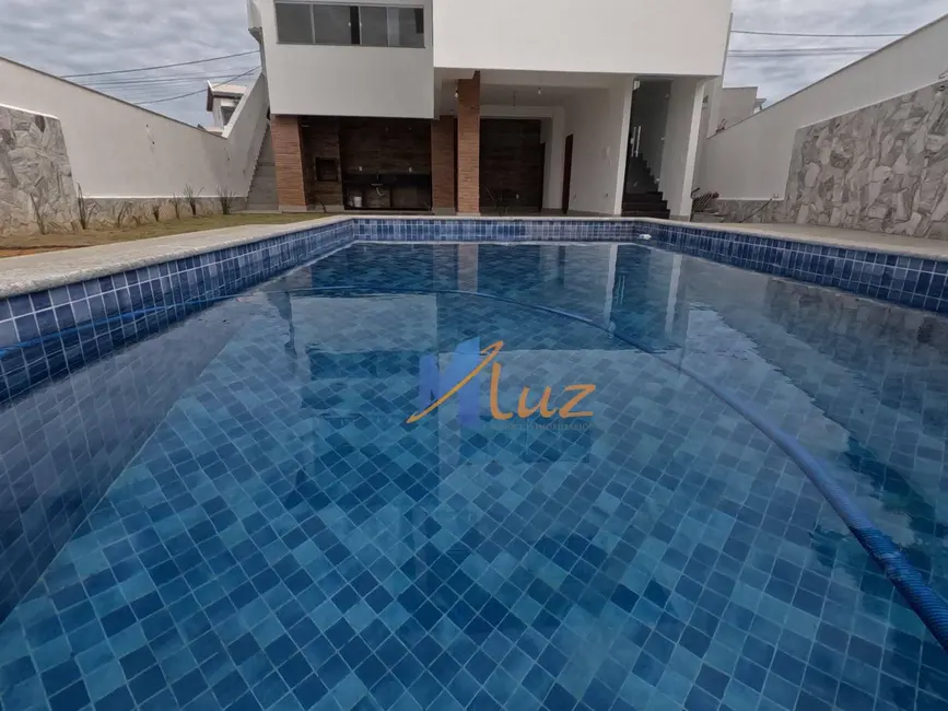 Casa de Condomínio com 5 quartos à venda, 379m2 em Lagoa, Macae - RJ - imagem 5 Foto 5 de Casa de Condomínio com 5 quartos à venda, 379m2 em Lagoa, Macae - RJ