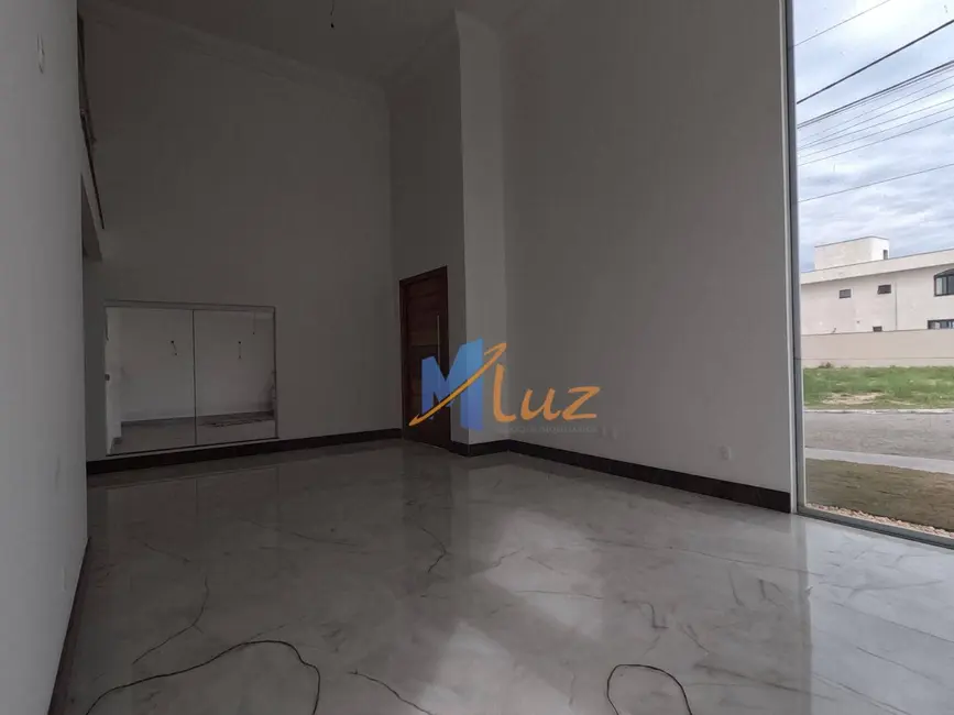 Casa de Condomínio com 5 quartos à venda, 379m2 em Lagoa, Macae - RJ - imagem 8 Foto 8 de Casa de Condomínio com 5 quartos à venda, 379m2 em Lagoa, Macae - RJ