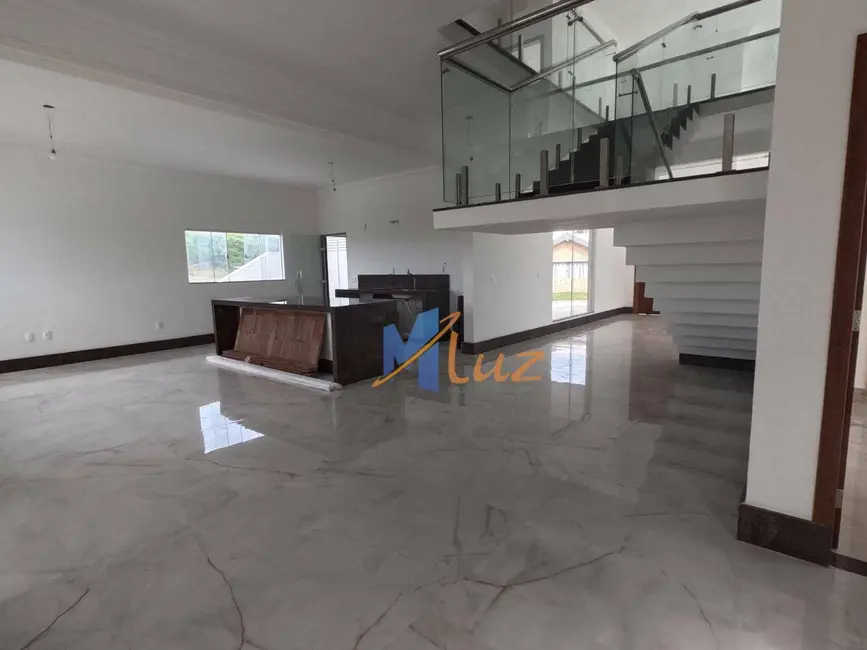 Foto 1 de Casa de Condomínio com 5 quartos à venda, 379m2 em Lagoa, Macae - RJ