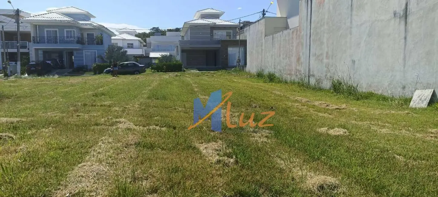 Foto 2 de Terreno / Lote à venda, 281m2 em Macae - RJ