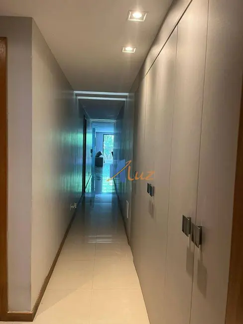Apartamento com 3 quartos à venda, 128m2 em Cavaleiros, Macae - RJ - imagem 6 Foto 6 de Apartamento com 3 quartos à venda, 128m2 em Cavaleiros, Macae - RJ