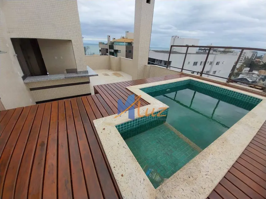 Cobertura com 4 quartos à venda, 270m2 em Lagoa, Macae - RJ - imagem 5 Foto 5 de Cobertura com 4 quartos à venda, 270m2 em Lagoa, Macae - RJ