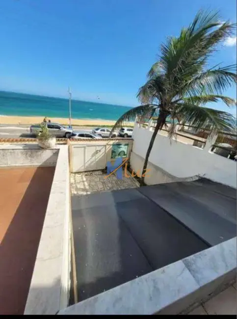 Foto 1 de Casa com 5 quartos à venda, 200m2 em Praia Campista, Macae - RJ