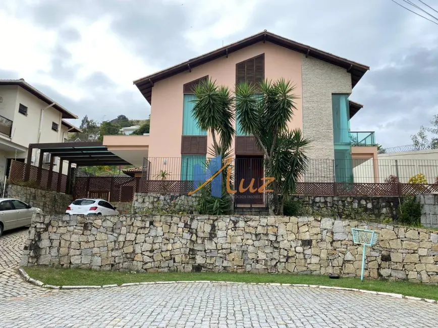 Foto 1 de Casa de Condomínio com 5 quartos à venda e para alugar, 595m2 em Lagoa, Macae - RJ