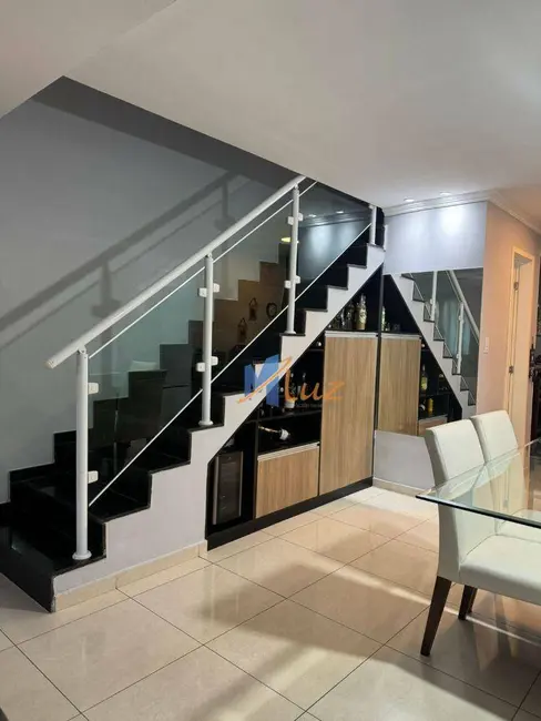 Casa de Condomínio com 3 quartos à venda, 200m2 em Ajuda, Macae - RJ - imagem 6 Foto 6 de Casa de Condomínio com 3 quartos à venda, 200m2 em Ajuda, Macae - RJ