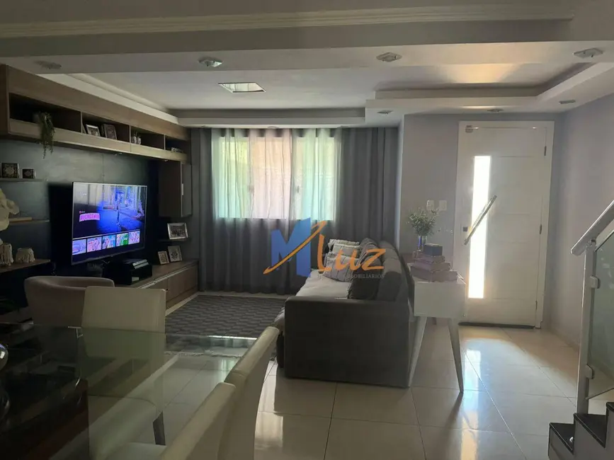 Casa de Condomínio com 3 quartos à venda, 200m2 em Ajuda, Macae - RJ - imagem 5 Foto 5 de Casa de Condomínio com 3 quartos à venda, 200m2 em Ajuda, Macae - RJ