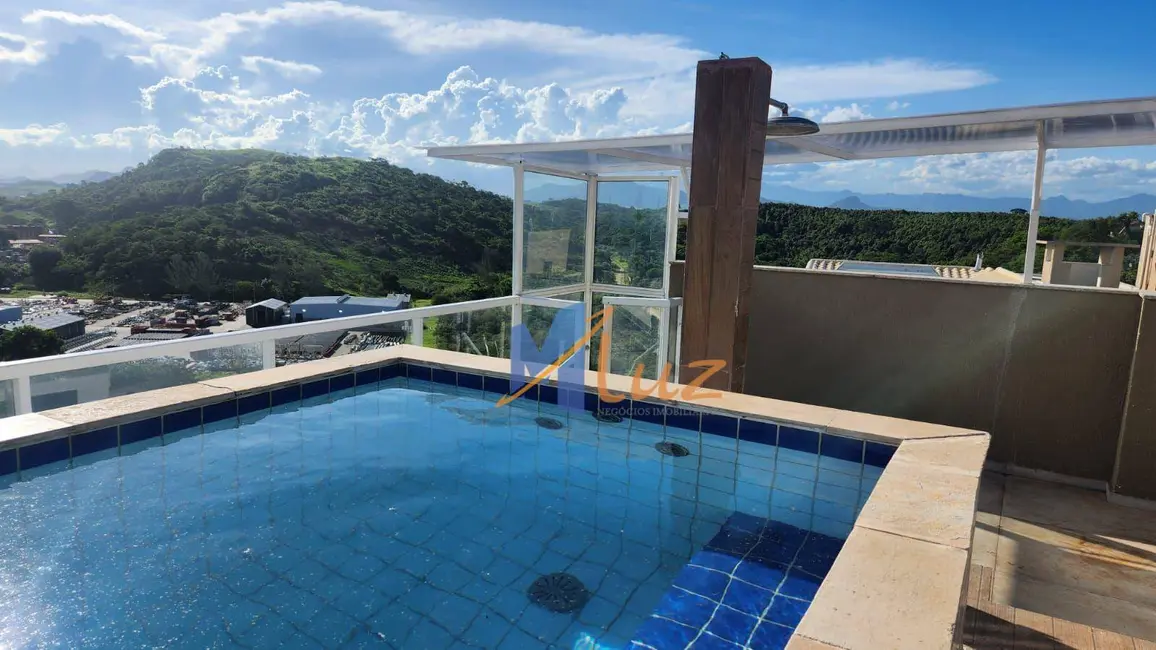 Cobertura com 2 quartos à venda, 77m2 em Lagoa, Macae - RJ - imagem 3 Foto 3 de Cobertura com 2 quartos à venda, 77m2 em Lagoa, Macae - RJ