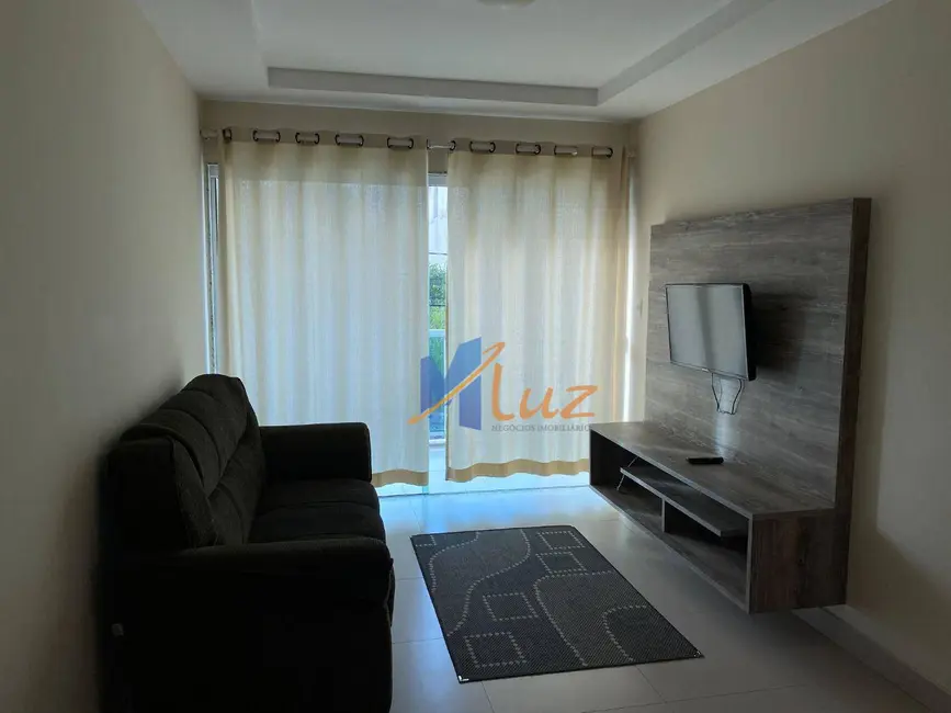 Apartamento com 2 quartos para alugar, 70m2 em Riviera Fluminense, Macae - RJ - imagem 3 Foto 3 de Apartamento com 2 quartos para alugar, 70m2 em Riviera Fluminense, Macae - RJ