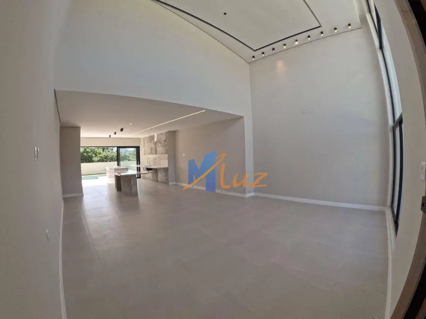 Foto 6 de Casa de Condomínio com 3 quartos à venda, 373m2 em Alphaville, Rio Das Ostras - RJ