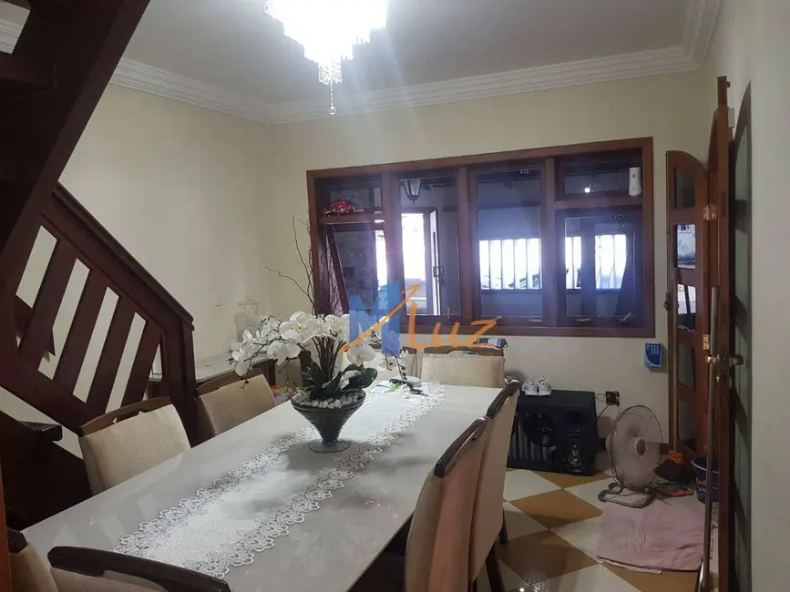 Casa de Condomínio com 3 quartos à venda, 168m2 em Parque Aeroporto, Macae - RJ - imagem 8 Foto 8 de Casa de Condomínio com 3 quartos à venda, 168m2 em Parque Aeroporto, Macae - RJ