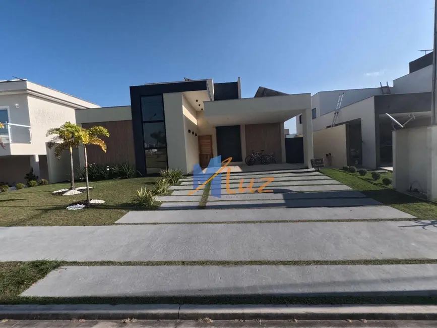 Foto 1 de Casa de Condomínio com 3 quartos à venda, 360m2 em Alphaville, Rio Das Ostras - RJ