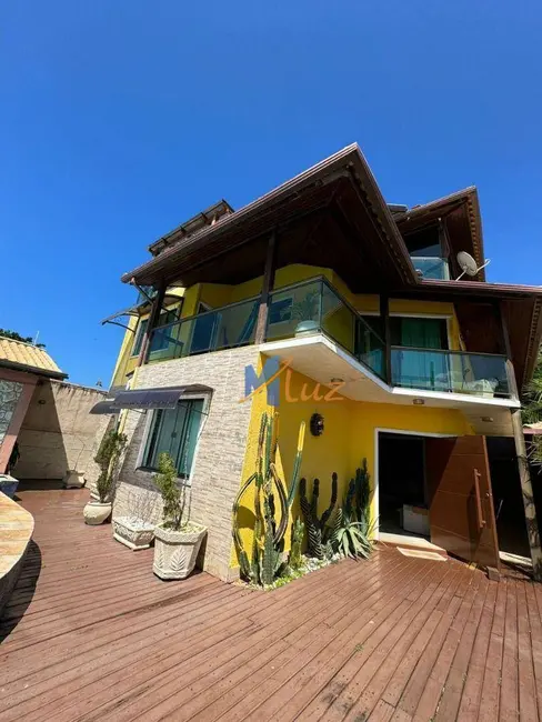 Casa de Condomínio com 4 quartos para alugar, 450m2 em Lagoa, Macae - RJ - imagem 1 Foto 1 de Casa de Condomínio com 4 quartos para alugar, 450m2 em Lagoa, Macae - RJ