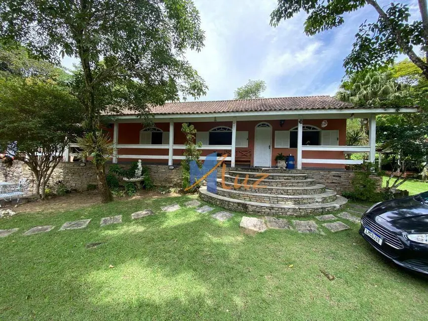 Foto 1 de Sítio / Rancho com 9 quartos à venda, 15000m2 em Macae - RJ