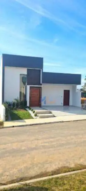 Foto 2 de Casa de Condomínio com 4 quartos à venda, 193m2 em Lagoa, Macae - RJ