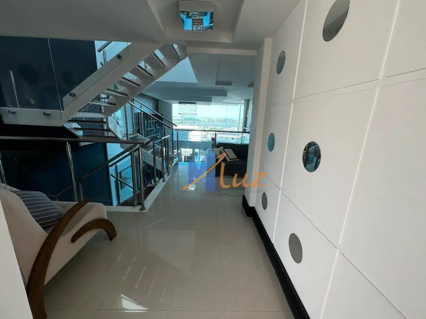 Casa com 3 quartos à venda, 480m2 em Lagoa, Macae - RJ - imagem 6 Foto 6 de Casa com 3 quartos à venda, 480m2 em Lagoa, Macae - RJ