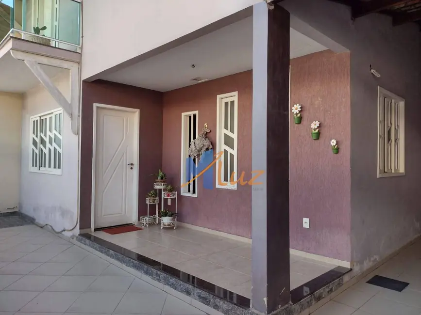 Foto 1 de Casa de Condomínio com 3 quartos à venda, 150m2 em Jardim Santo Antônio, Macae - RJ