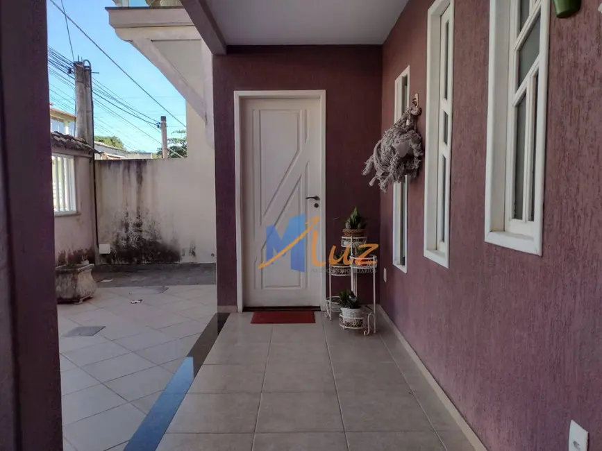 Casa de Condomínio com 3 quartos à venda, 150m2 em Jardim Santo Antônio, Macae - RJ - imagem 3 Foto 3 de Casa de Condomínio com 3 quartos à venda, 150m2 em Jardim Santo Antônio, Macae - RJ