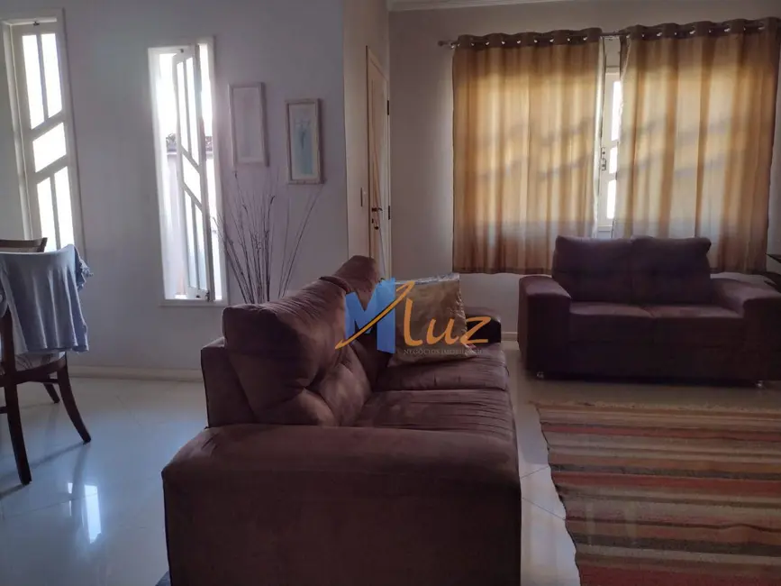 Casa de Condomínio com 3 quartos à venda, 150m2 em Jardim Santo Antônio, Macae - RJ - imagem 7 Foto 7 de Casa de Condomínio com 3 quartos à venda, 150m2 em Jardim Santo Antônio, Macae - RJ