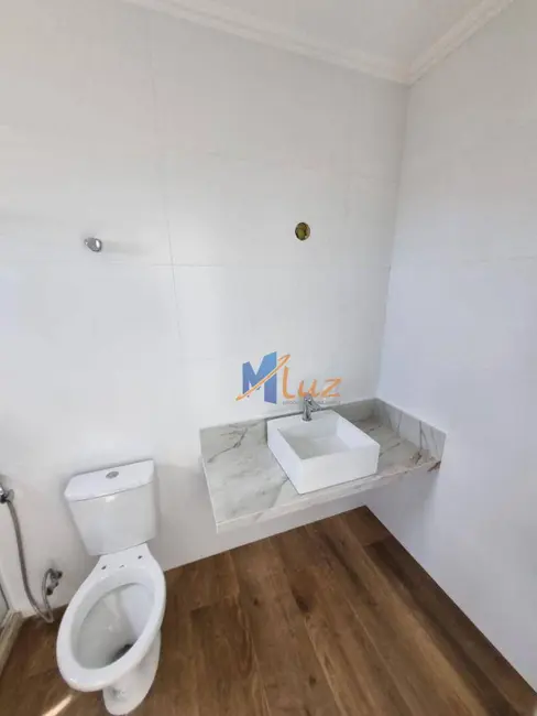 Casa de Condomínio com 3 quartos à venda, 500m2 em Macae - RJ - imagem 7 Foto 7 de Casa de Condomínio com 3 quartos à venda, 500m2 em Macae - RJ