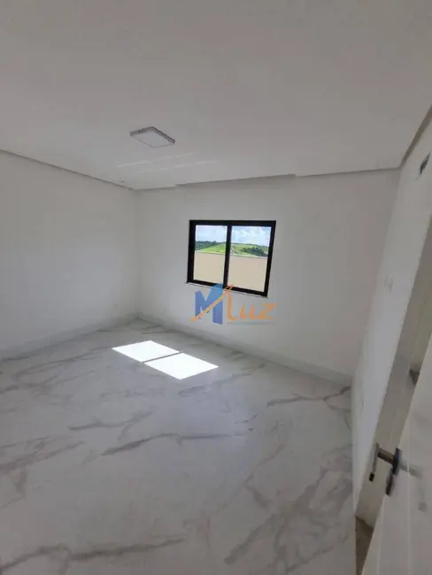 Casa de Condomínio com 3 quartos à venda, 500m2 em Macae - RJ - imagem 5 Foto 5 de Casa de Condomínio com 3 quartos à venda, 500m2 em Macae - RJ