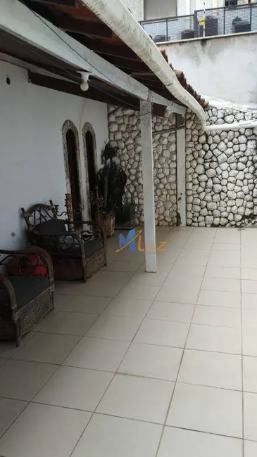 Casa de Condomínio com 3 quartos à venda e para alugar, 400m2 em Cavaleiros, Macae - RJ - imagem 3 Foto 3 de Casa de Condomínio com 3 quartos à venda e para alugar, 400m2 em Cavaleiros, Macae - RJ