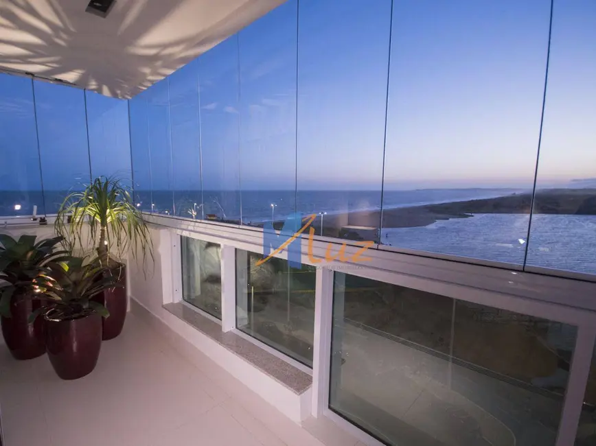 Apartamento com 3 quartos à venda, 202m2 em Praia do Pecado, Macae - RJ - imagem 3 Foto 3 de Apartamento com 3 quartos à venda, 202m2 em Praia do Pecado, Macae - RJ