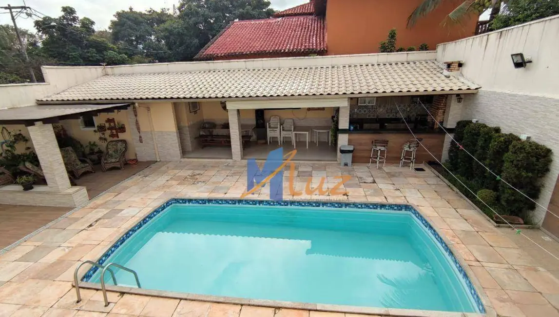 Foto 2 de Casa de Condomínio com 4 quartos à venda, 450m2 em Cancela Preta, Macae - RJ