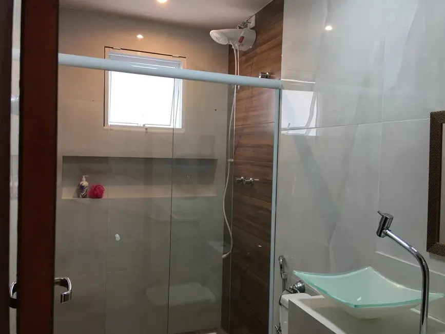 Casa de Condomínio com 4 quartos à venda, 289m2 em Macae - RJ - imagem 9 Foto 9 de Casa de Condomínio com 4 quartos à venda, 289m2 em Macae - RJ