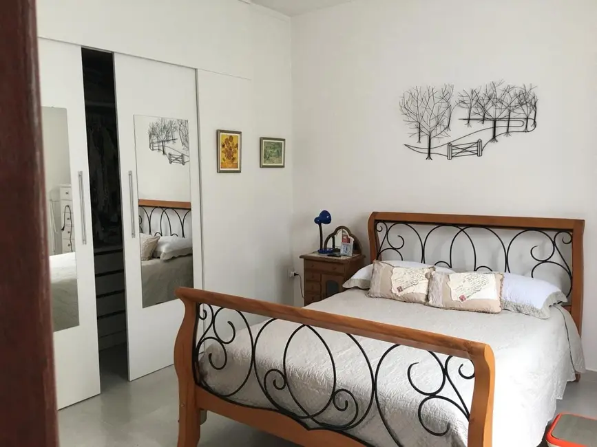 Casa de Condomínio com 4 quartos à venda, 289m2 em Macae - RJ - imagem 8 Foto 8 de Casa de Condomínio com 4 quartos à venda, 289m2 em Macae - RJ