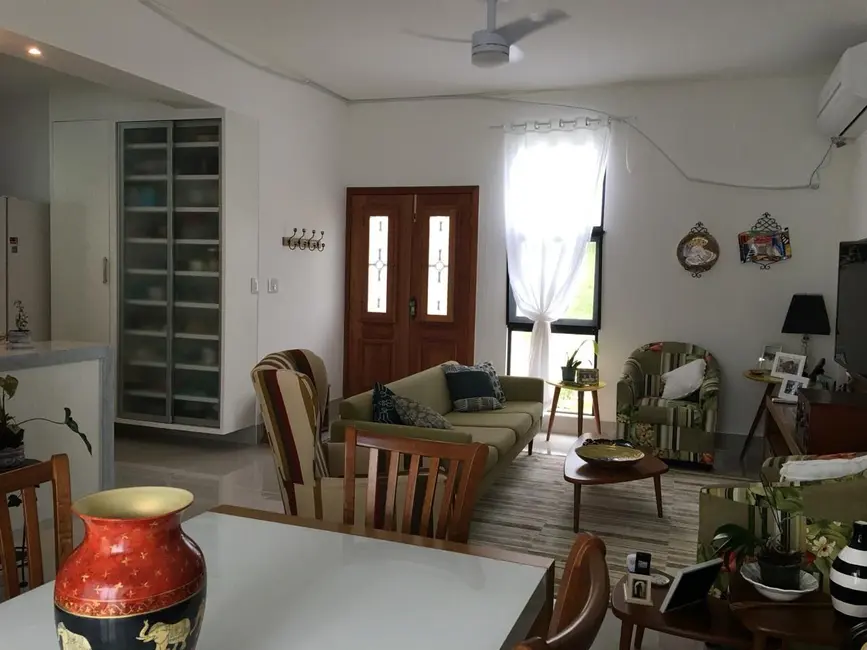 Casa de Condomínio com 4 quartos à venda, 289m2 em Macae - RJ - imagem 6 Foto 6 de Casa de Condomínio com 4 quartos à venda, 289m2 em Macae - RJ