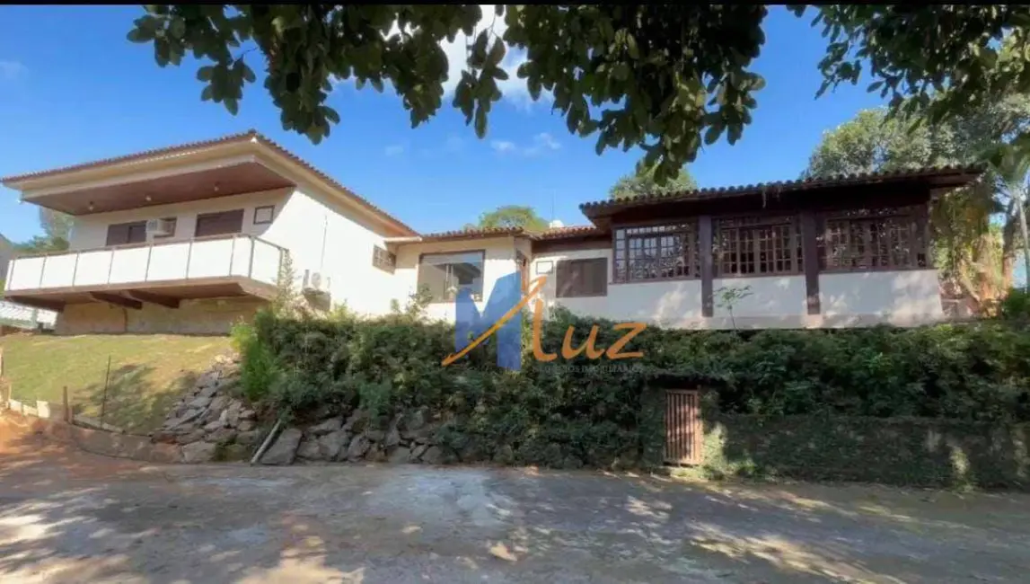 Foto 1 de Casa de Condomínio com 4 quartos à venda, 810m2 em Marica - RJ